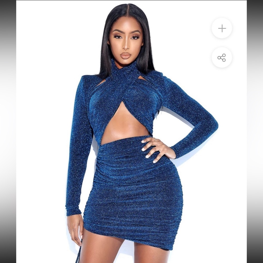 NWT! Gorgeous, flattering and shimmering!